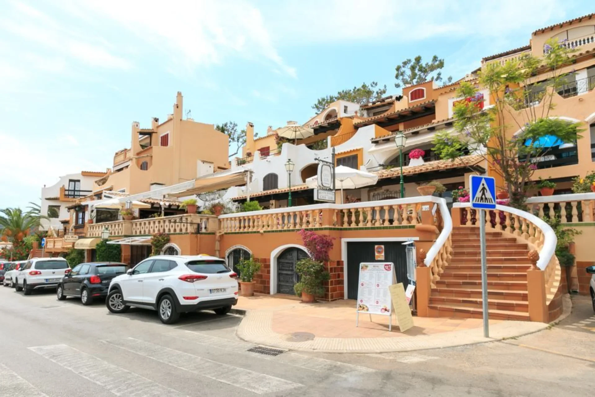 Äripind · Peguera